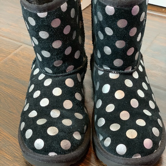 Little Girls Uggs size 2 - Picture 4 of 8